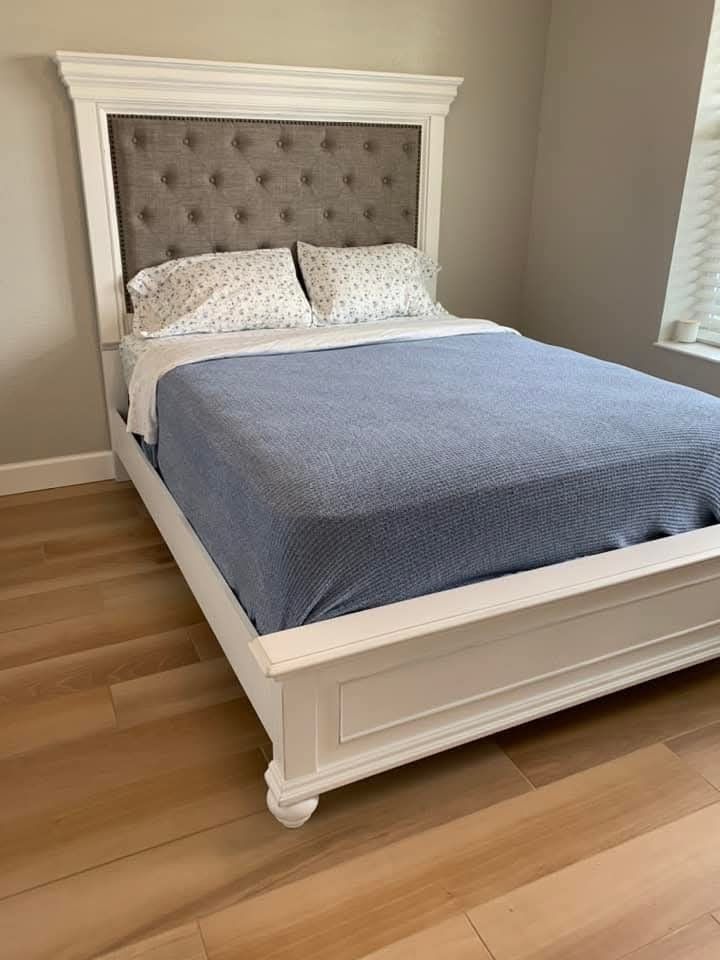 $55 Down Finance Bedroom Set Queen Bed King Bed Mattress Power Reclining Sofa Loveseat Sectional Couch Sleeper Dining Table Bunk Bed