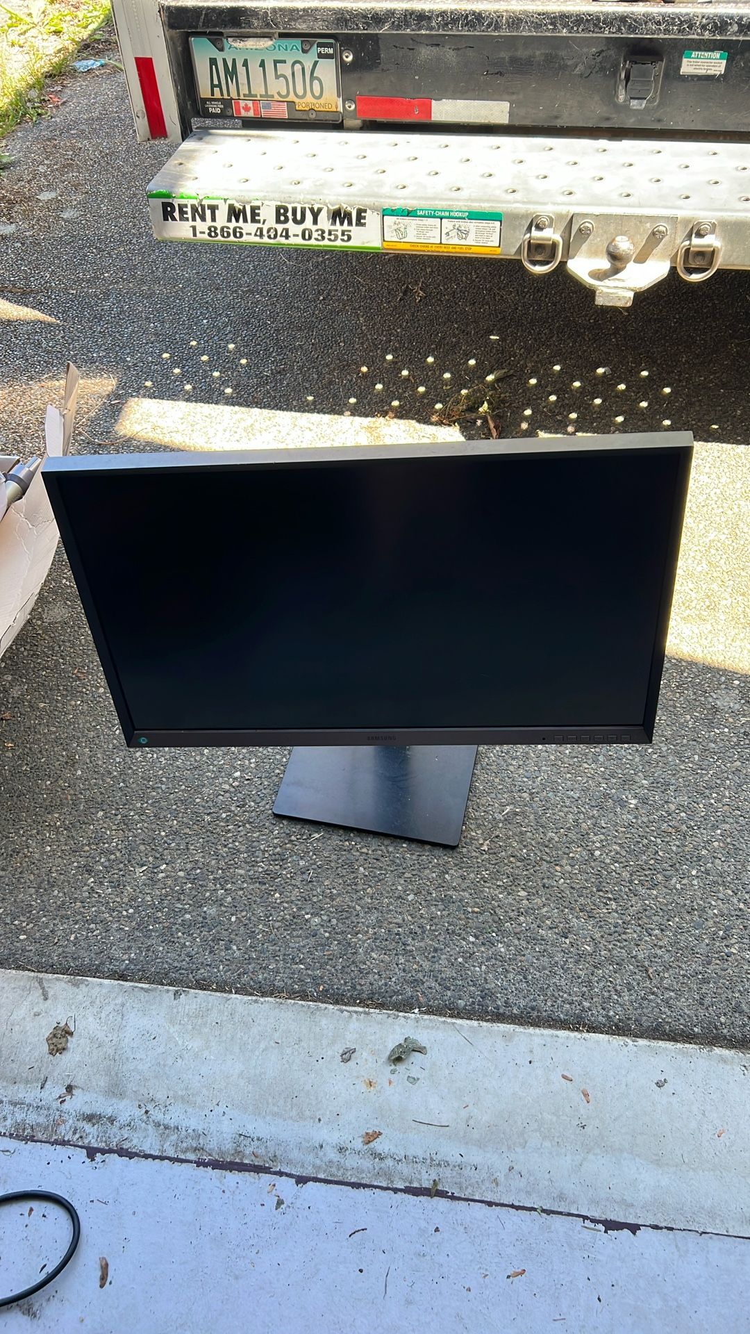 32” Monitor - Samsung WQHD (2560x1440) - Works Like New