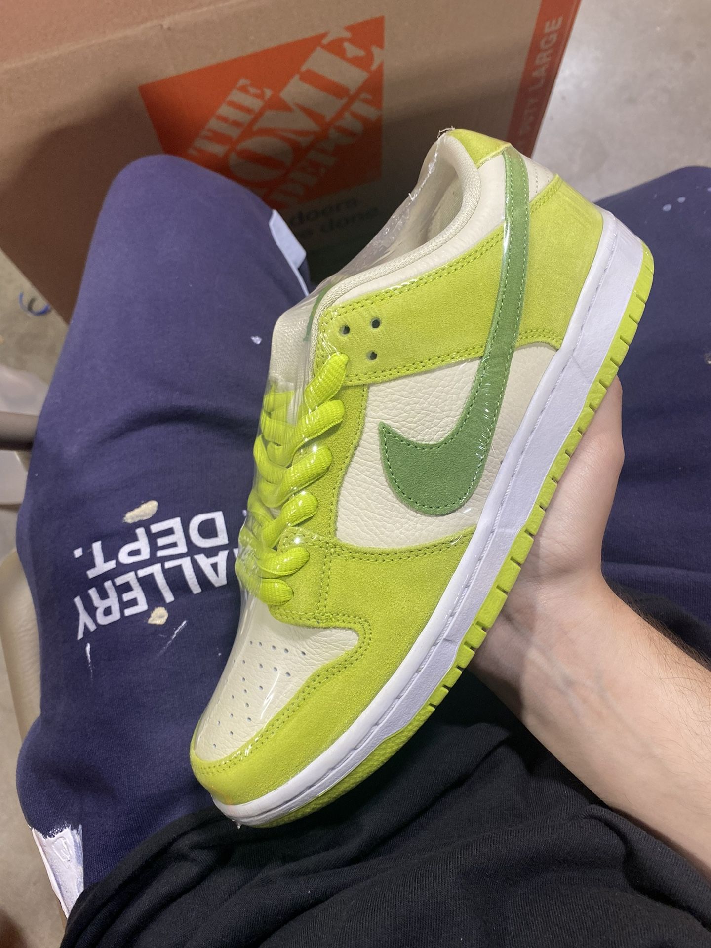 nike sb dunk low green apple