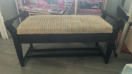 Wooden chair/ rest