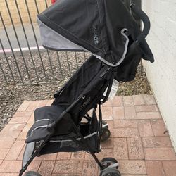 Lightweight stroller In