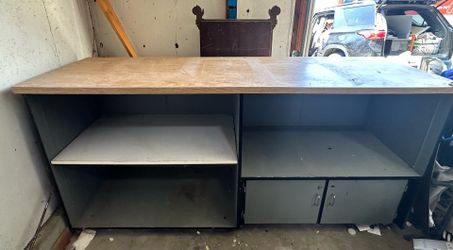 FREE work bench or storage cabinet