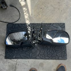 2002 Chevy Tahoe Mirrors 