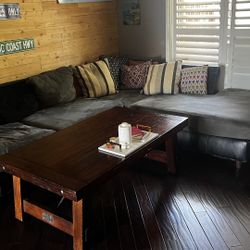 Sectional Couch 