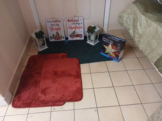 Alfombra Y Adornos Y Luces De Navidad 