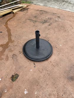 round black patio umbrella base
