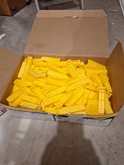 300 Lash XL tile wedges and spacers