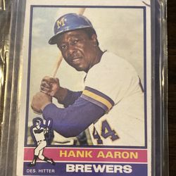 1976 Topps #550 Hank Aaron Sports Card