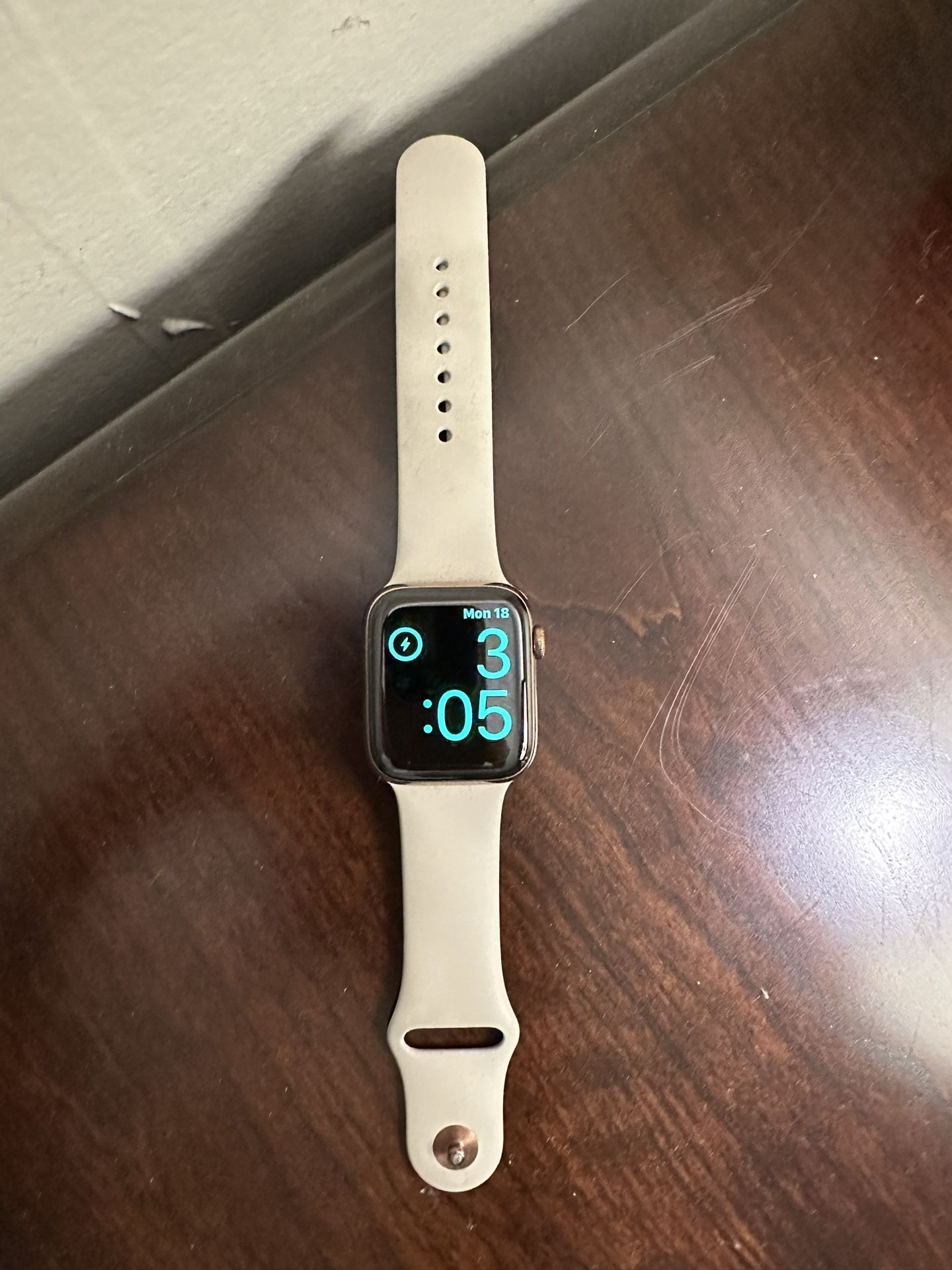 Apple Watch Series 4 44mm 