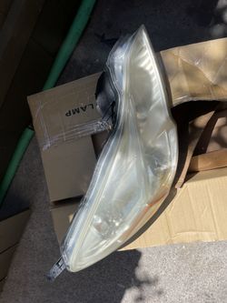 2010 Subaru legacy headlight right side
