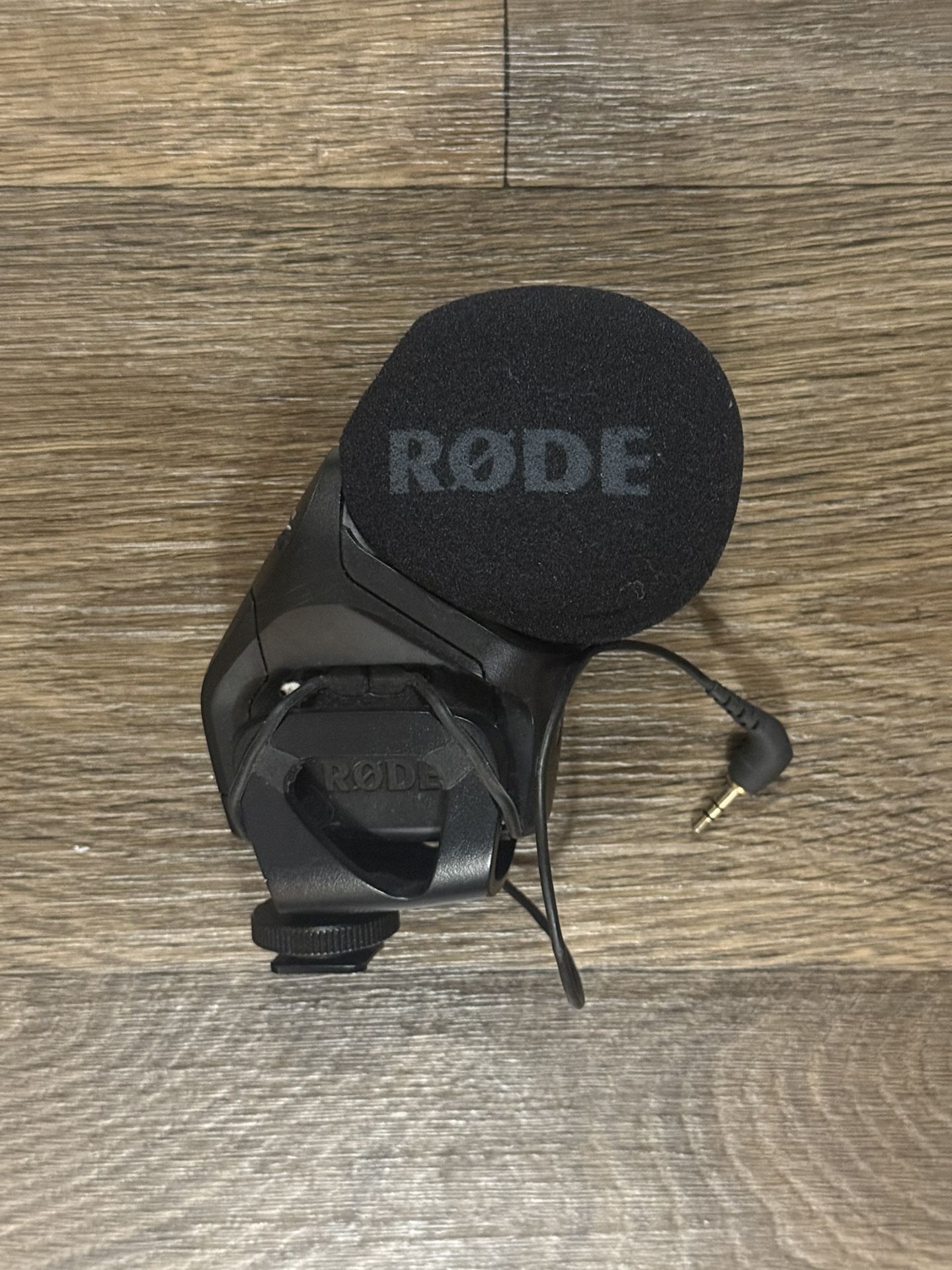Rode Stereo Video Mic Pro On Camera Microphone