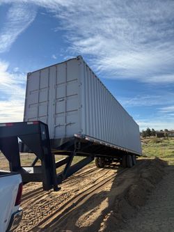 Storage shipping containers, local yard located in hesperia