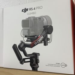 DJI RS 4 Pro Gimbal Stabilizer Combo