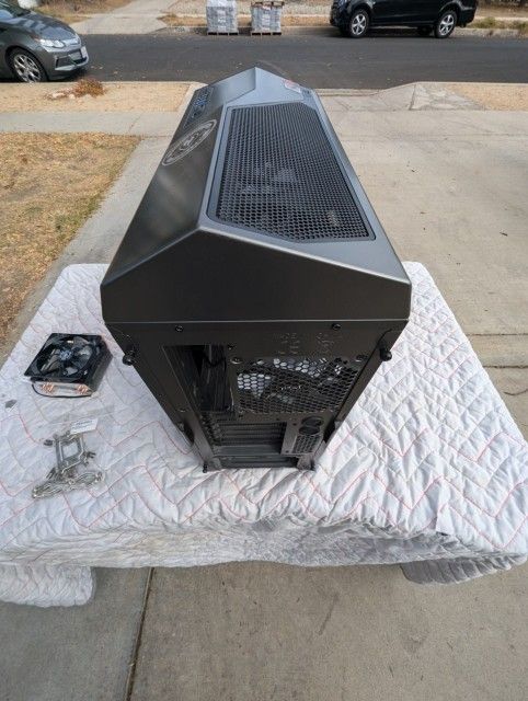 NZXT Phantom 410 Series CA-PH410-g1