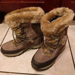 Women's  Waterproof Snow Boots Size 7