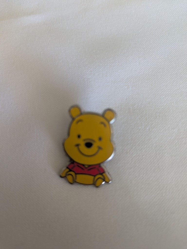Disney Winnie The Pooh Collectible Pin