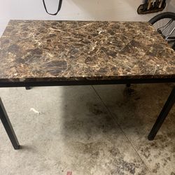 Table 30 x 48 Inches