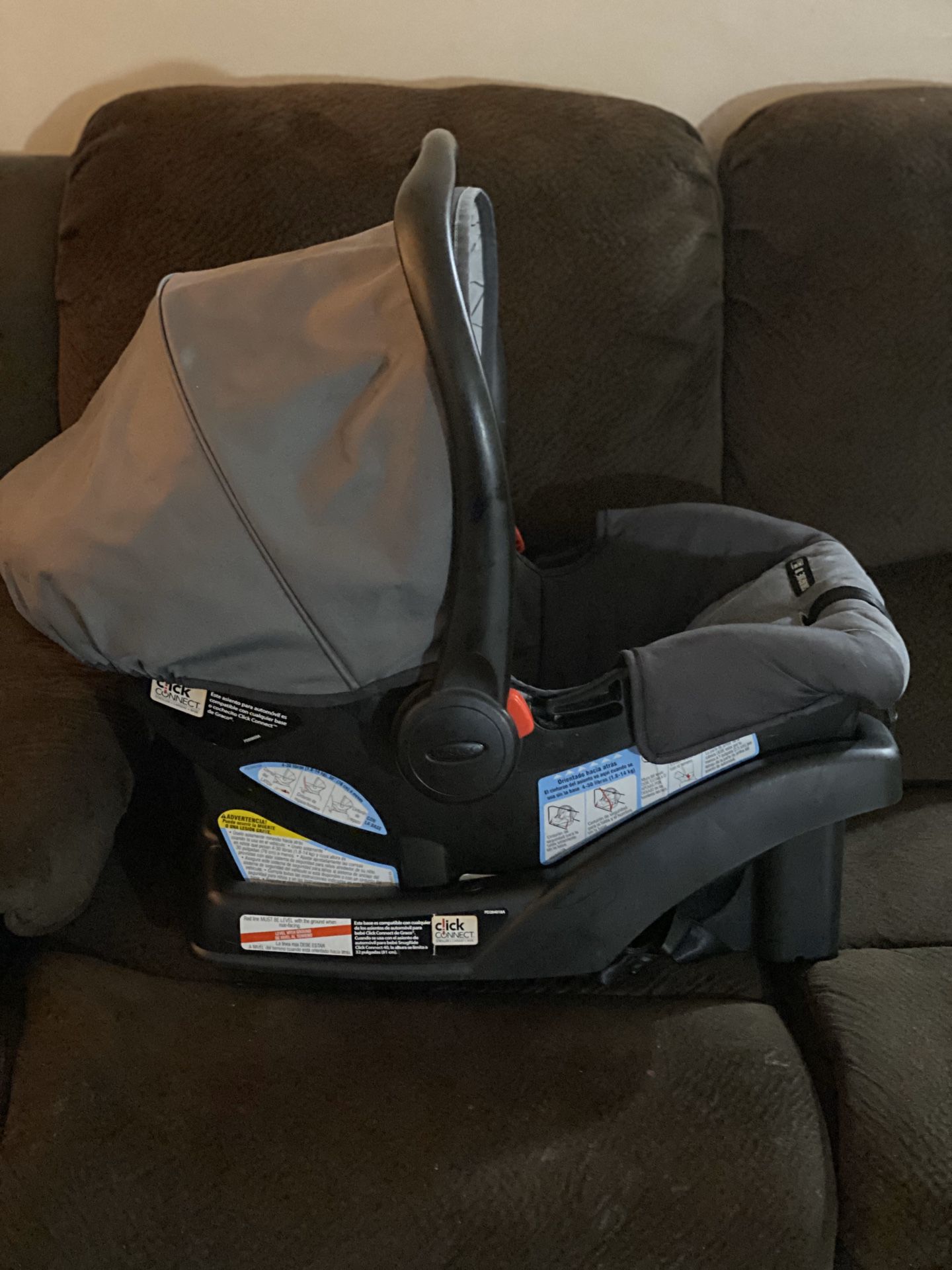 Graco- Infant and Toddler- Double- Stroller w/ Car Seat and Base for the Car
