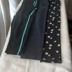 3 Pieces Size -14/16 Girls Capri Each 5 Dollars 