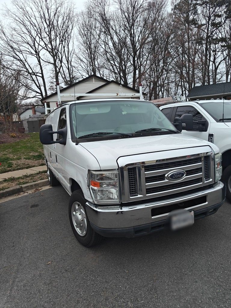 2012 Ford E-150