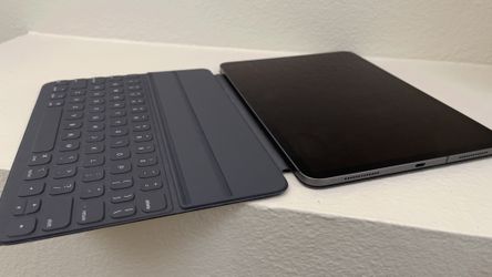 iPad Pro Current Generation! With Cellular Data! Apple Care!