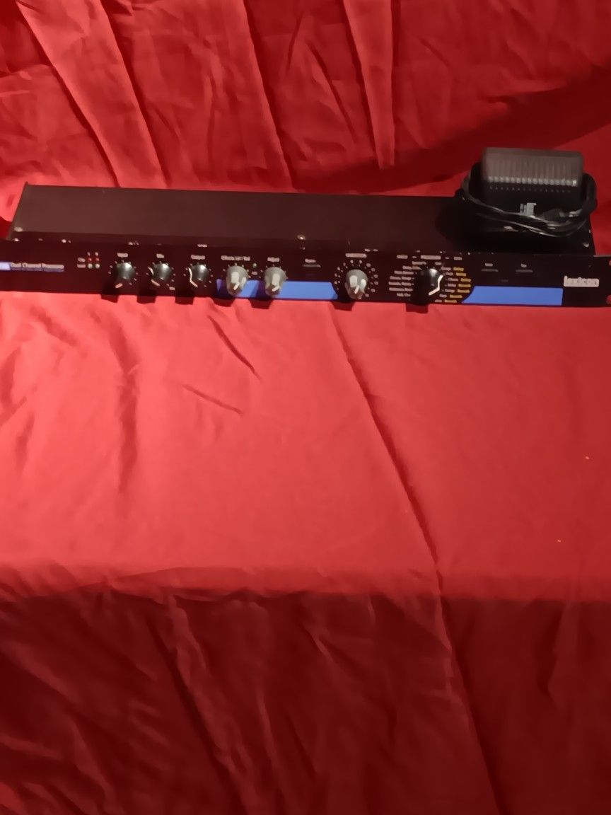 Lexicon MPX 100 Dual Channel Processor

