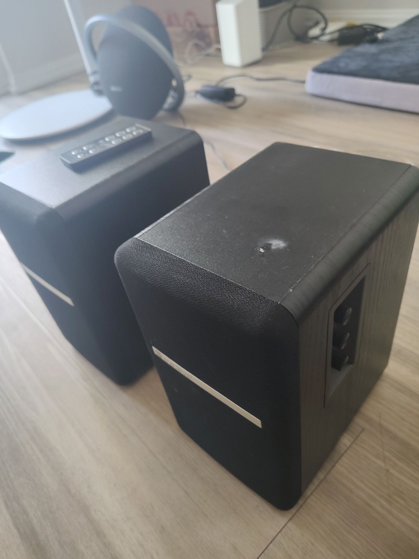 singing wood Bluetooth speakers