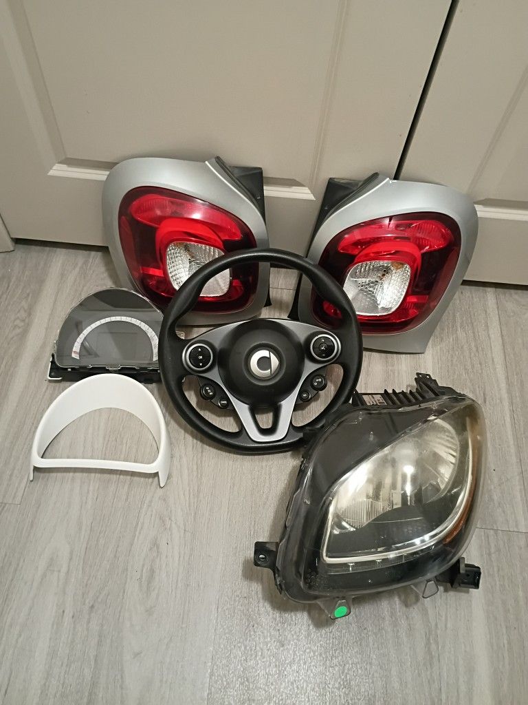 Smart Fortwo Smart Car 453 Headlight Tail Light Steering Wheel Cluster