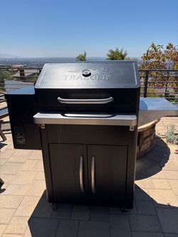 Traeger electric pellet smoker