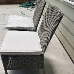 REDUCED $400.00 Set Of 5 Dover Bay Outdoor Wicker Dining Armchairs 