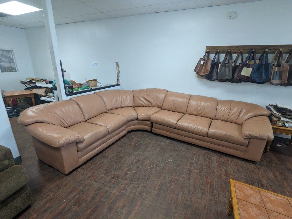 Free Delivery! Peach Leather Sectional Couch 