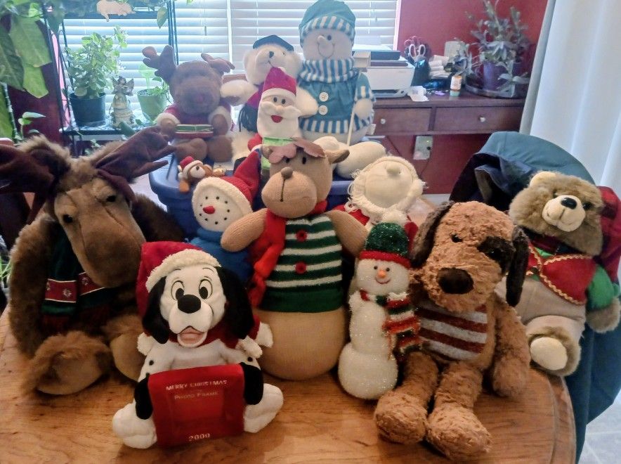 Christmas  Stuffed Animals 