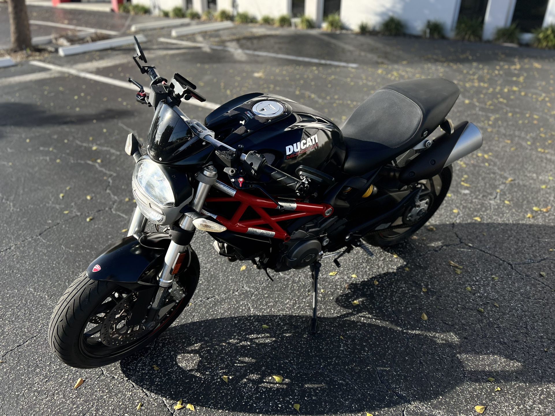 Ducati Monster 796 Original (owner)