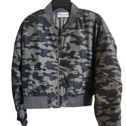 NWT No Boundaries Camo Bomber Jacket L 12/14