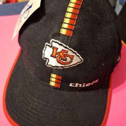 Kansas City Chiefs Black Cap Hat Strapback Adjustable Football NFL Logo Athletic-$35.00