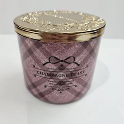 New CHAMPAGNE TOAST 3 wick candle bath and body works berries tangerine champagne 25-45hr burn time