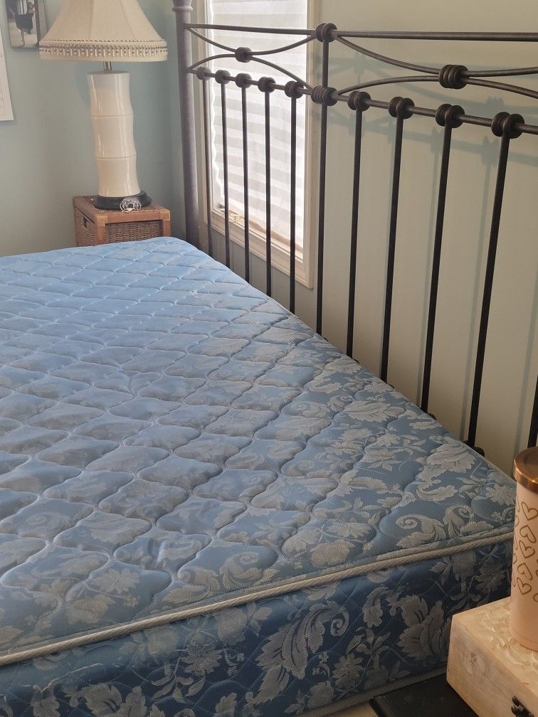 King Size Headboard, Mattress, Box Springs and Frame for Sale in Spring