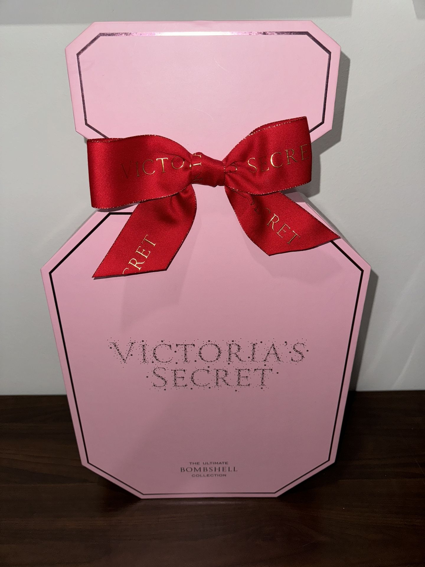 Victoria's Secret 12 Days of Bombshell Beauty Advent Calendar 2022 Box - EMPTY