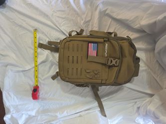 Khaki fishing backpack (Piscifun) Standard size.