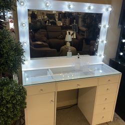 Vanity Mirror & Table 