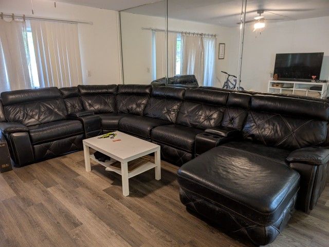 Large Reclining Leather "L" Shape Couch