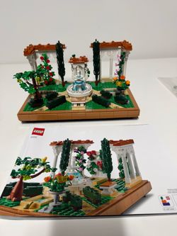 LEGO Icons Fountain Garden 10359 Gardens of the World 1302pcs