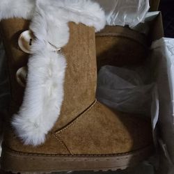 Women's Boots Size 9 New