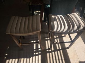 Bar stools set