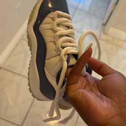 Jordan 11s