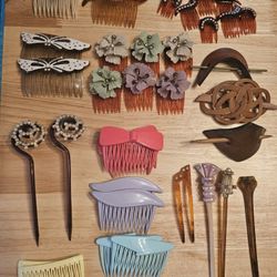 Vintage Hair Combs, Clips, And Picks