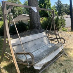 Outdoor Swing 