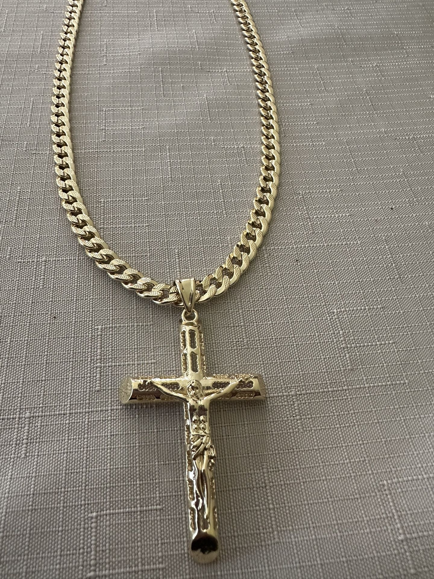 Cuban Chain In Gold Plated With Big Cross Pendant