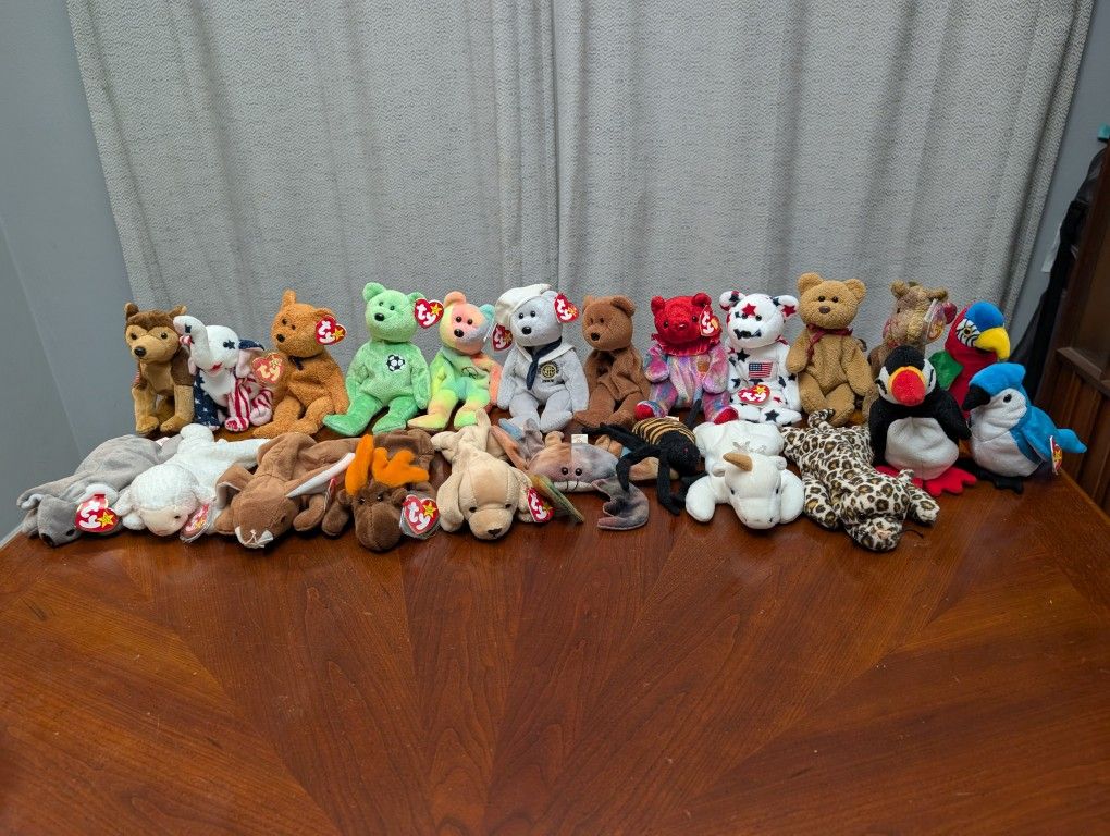 Beanie Babies Lot Chocolate Peace Scorch Teddy Courage Jabber Kicks & More!