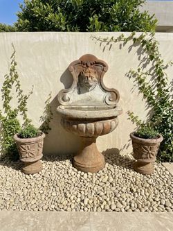 Stone Lion Head Wall Fountain with Basin